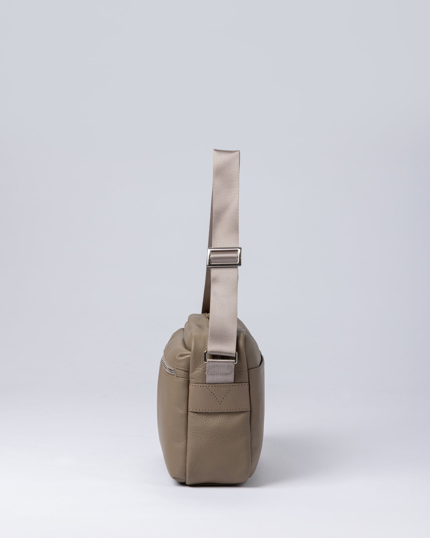 ULTIMATE  SHOULDER BAG CUMF-012