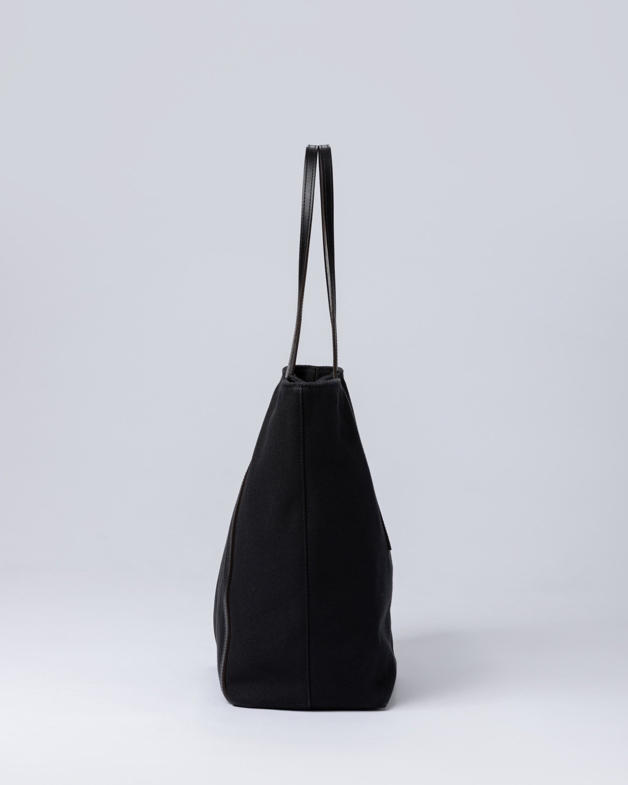 作家名:ザン CREEZAN × FUKUDA MAKOTO CANVAS ROUGH TOTE｜CREEZAN｜【公式