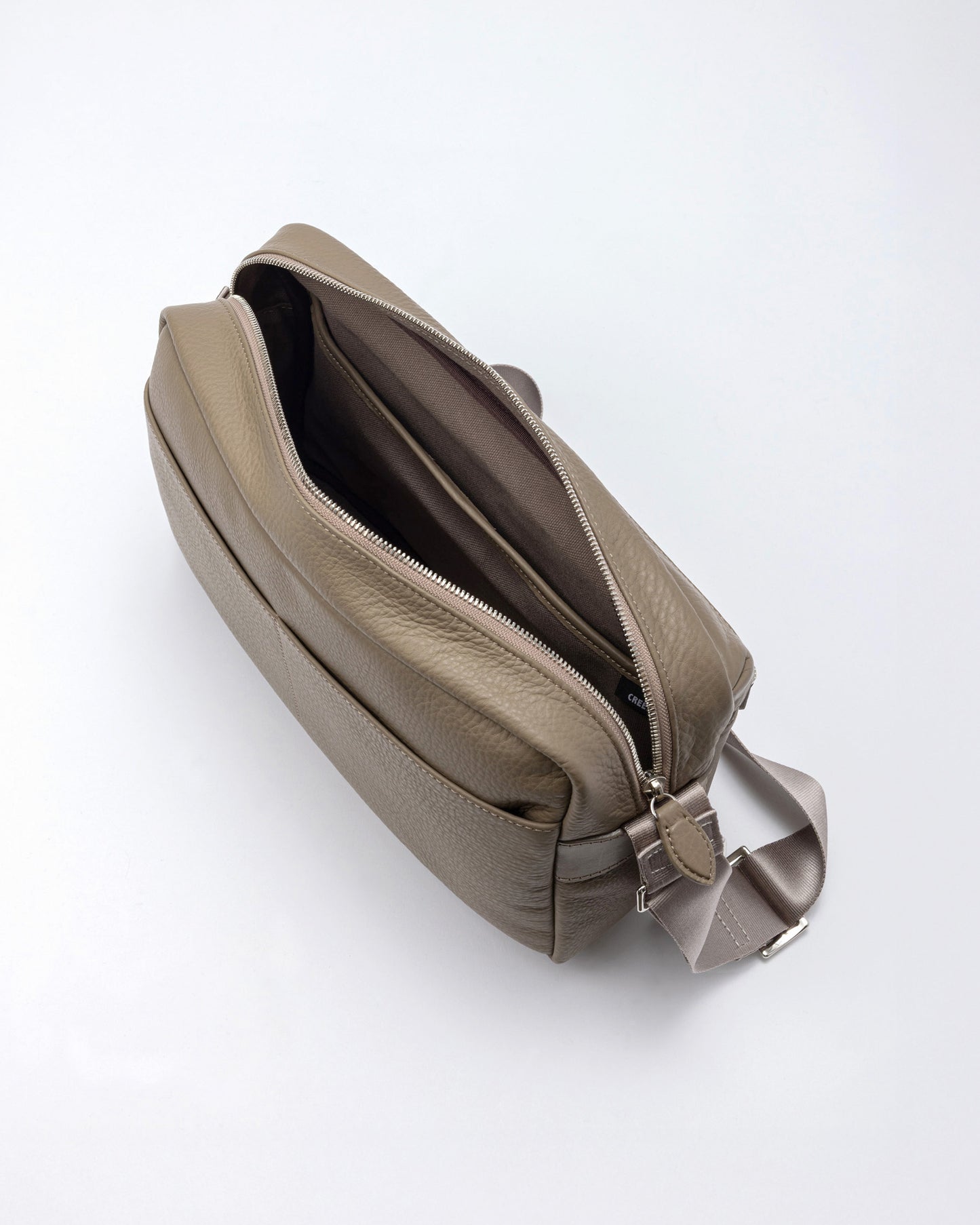 ULTIMATE  SHOULDER BAG CUMF-012